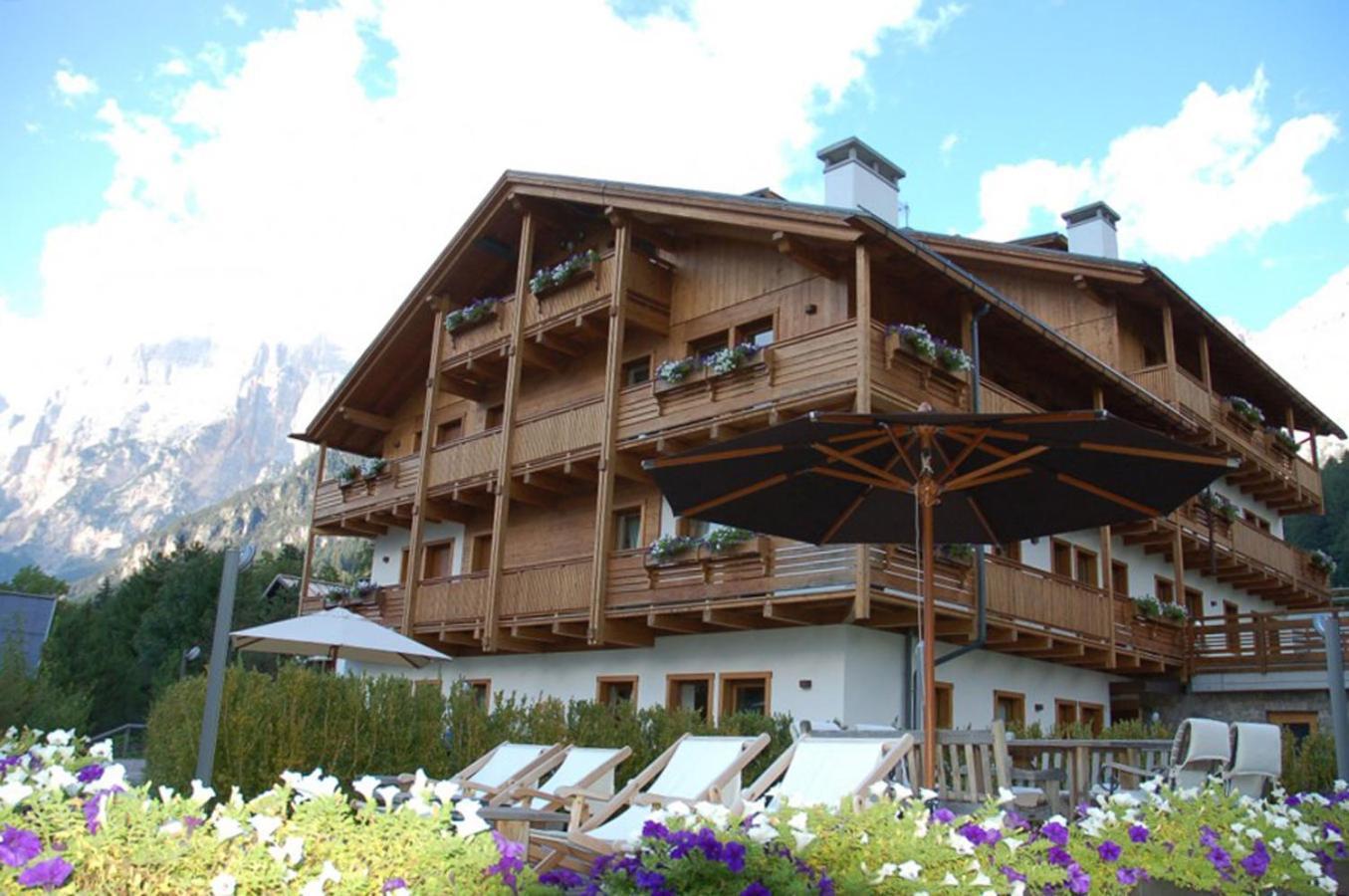 Ca' Del Sole Aparthotel Сан Вито ди Кадоре Екстериор снимка