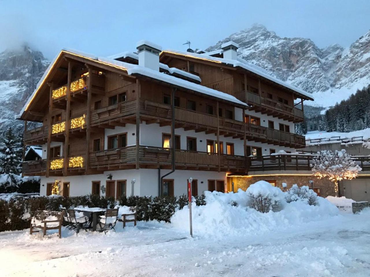 Ca' Del Sole Aparthotel Сан Вито ди Кадоре Екстериор снимка